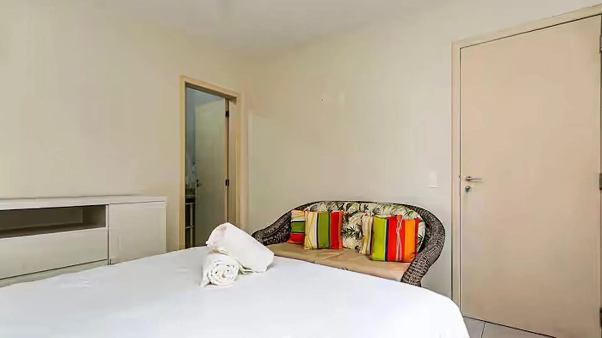 Apto 2Qts 400M Da Praia Centrinho Jurere Rgp208 Apartament